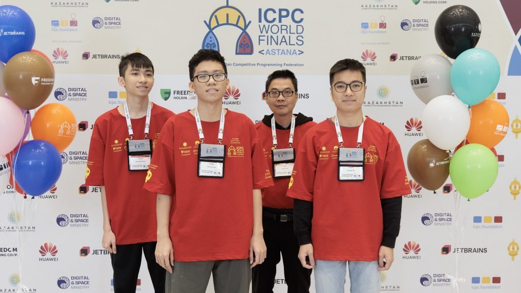 Đội tuyển SUDO Trường ĐH Công nghệ tham dự ICPC World Finals lần thứ 48 tại Astana, Kazakhstan